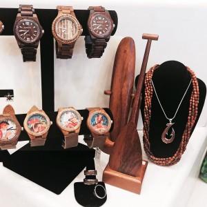 Hawaiiana Gift & Souvenir